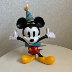 New Exclusive Mickey Mouse Disney Parks Collectors Cup 90th Birthday with Straw